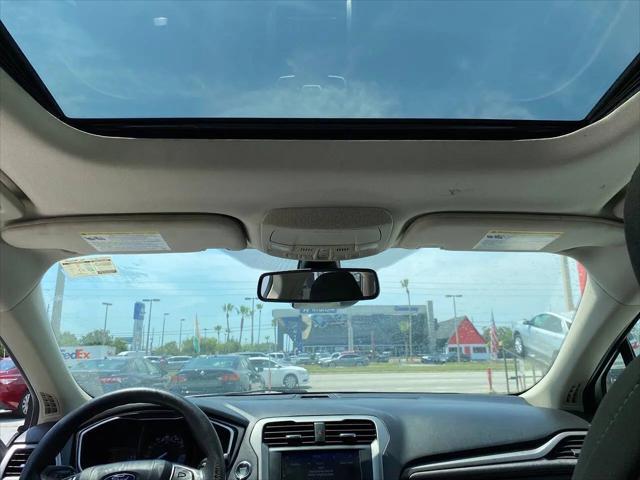2020 Ford Fusion SE