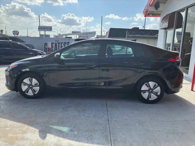 2021 Hyundai IONIQ Hybrid Blue