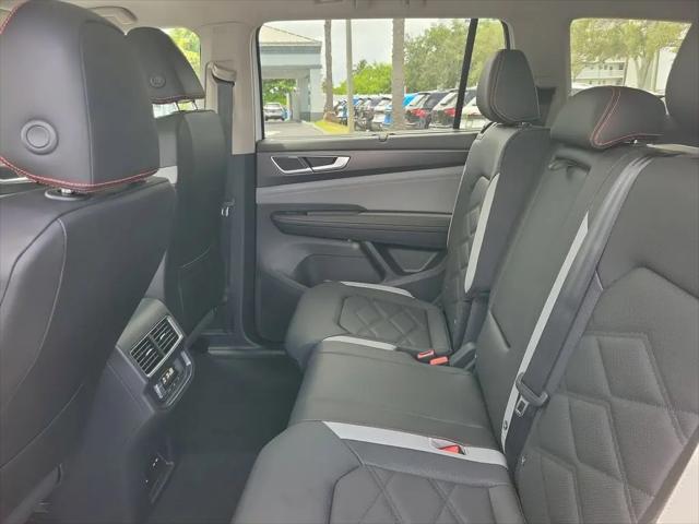 2025 Volkswagen Atlas 2.0T Peak Edition