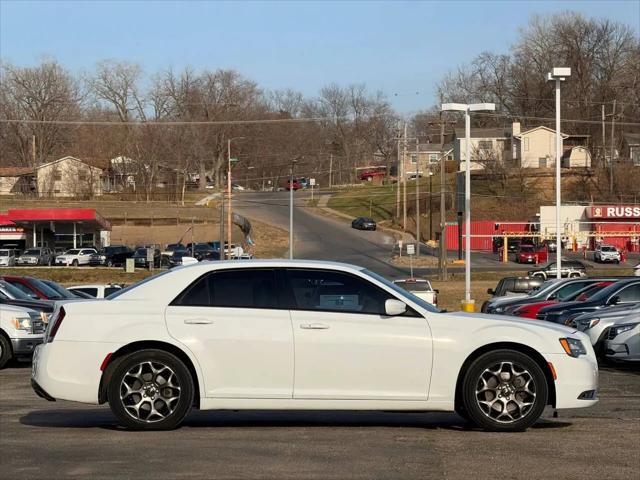 2016 Chrysler 300 300S