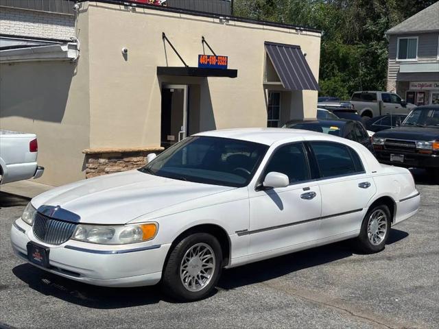 2000 Lincoln Town Car Signature for sale in Pasadena, MD