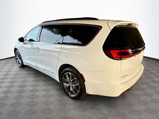 2022 Chrysler Pacifica Limited AWD