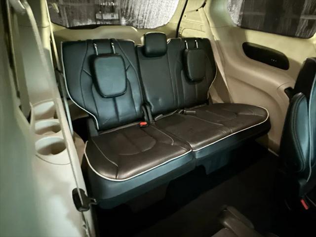 2022 Chrysler Pacifica Limited AWD