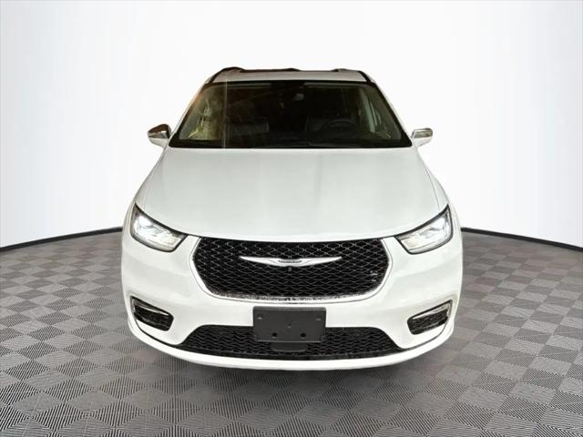 2022 Chrysler Pacifica Limited AWD