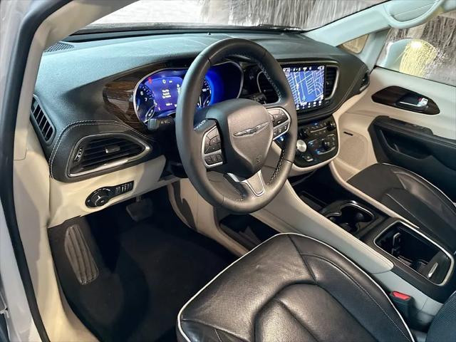 2022 Chrysler Pacifica Limited AWD