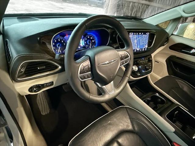 2022 Chrysler Pacifica Limited AWD