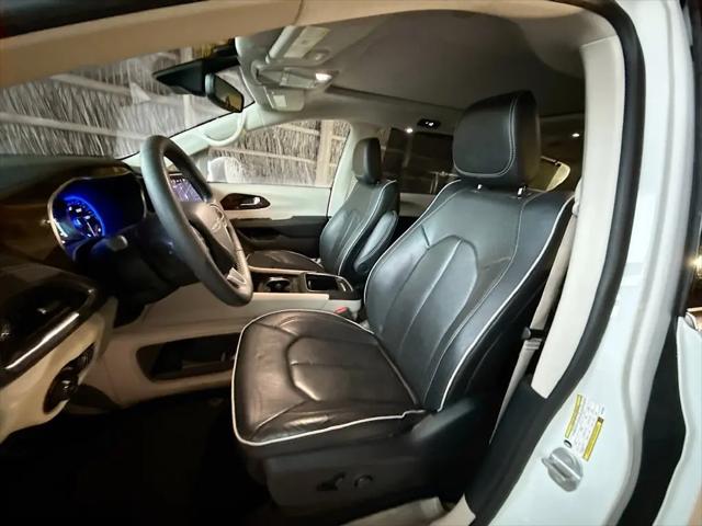 2022 Chrysler Pacifica Limited AWD