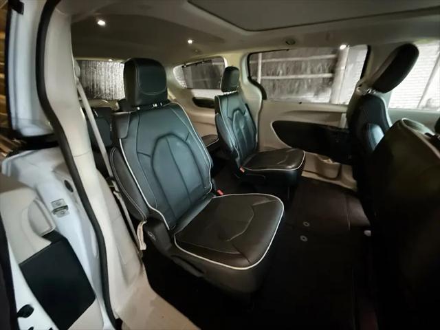 2022 Chrysler Pacifica Limited AWD