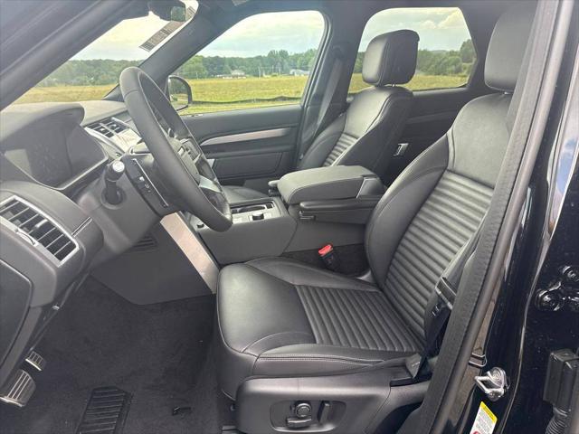 2025 Land Rover Discovery P360 Dynamic SE