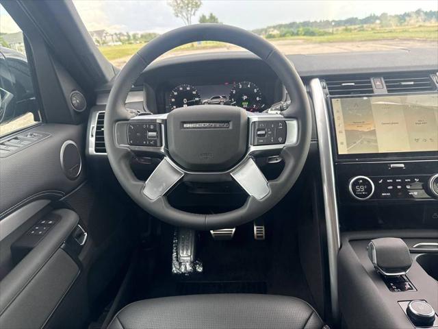 2025 Land Rover Discovery P360 Dynamic SE