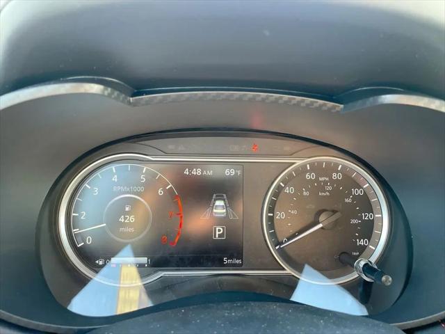 2025 Nissan Versa 1.6 SR