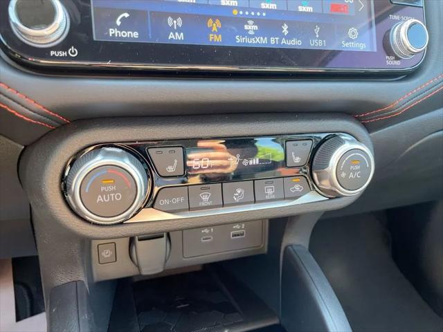 2025 Nissan Versa 1.6 SR