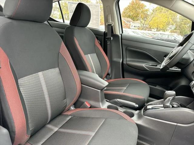 2025 Nissan Versa 1.6 SR
