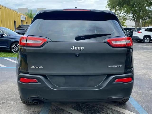 2014 Jeep Cherokee Sport
