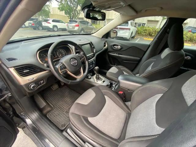 2014 Jeep Cherokee Sport