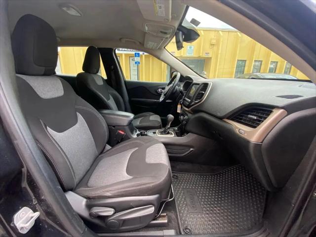 2014 Jeep Cherokee Sport