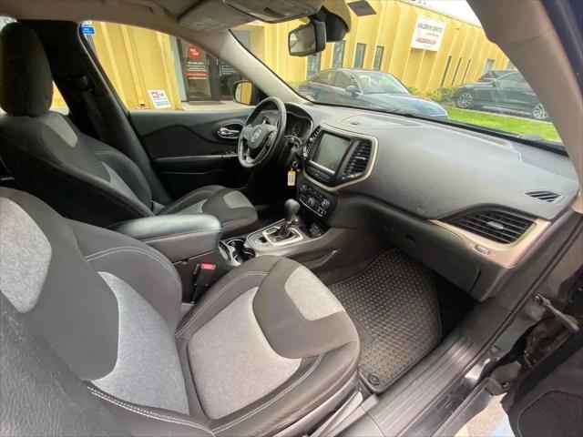 2014 Jeep Cherokee Sport