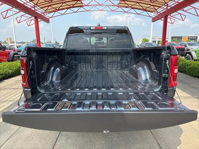 2026 Ram 1500 Tradesman Crew Cab 4x4 57 Box