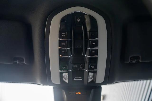 2025 Porsche Macan Macan