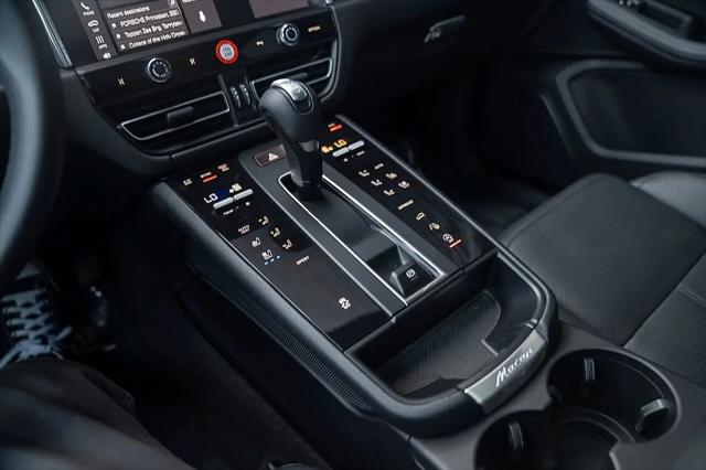 2025 Porsche Macan Macan