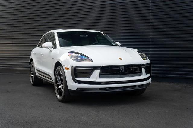2025 Porsche Macan Macan