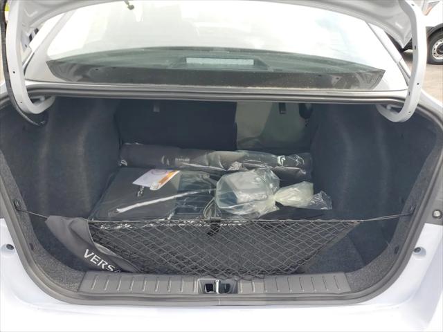 2025 Nissan Versa 1.6 SR