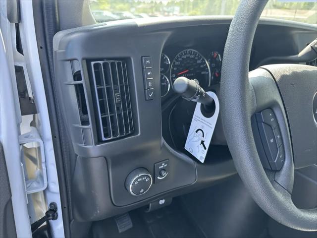 2025 Chevrolet Express Cargo Van RWD 3500 Regular Wheelbase WT
