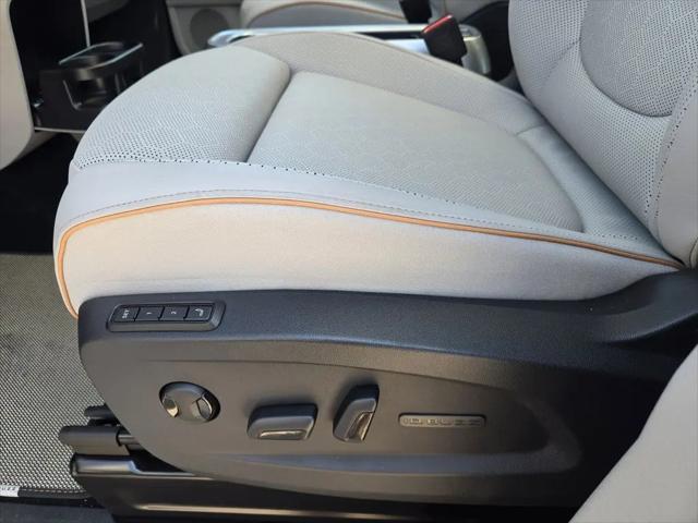 2025 Volkswagen ID. Buzz 1st Edition with 4MOTION