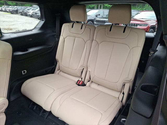 2025 Jeep Grand Cherokee L Limited 4x4