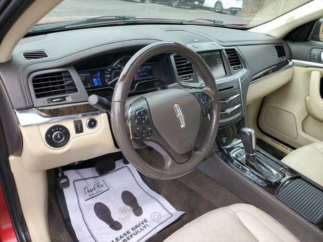 2013 Lincoln MKS Base