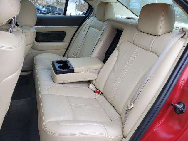 2013 Lincoln MKS Base