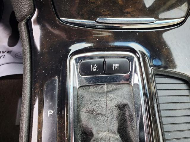2013 Lincoln MKS Base