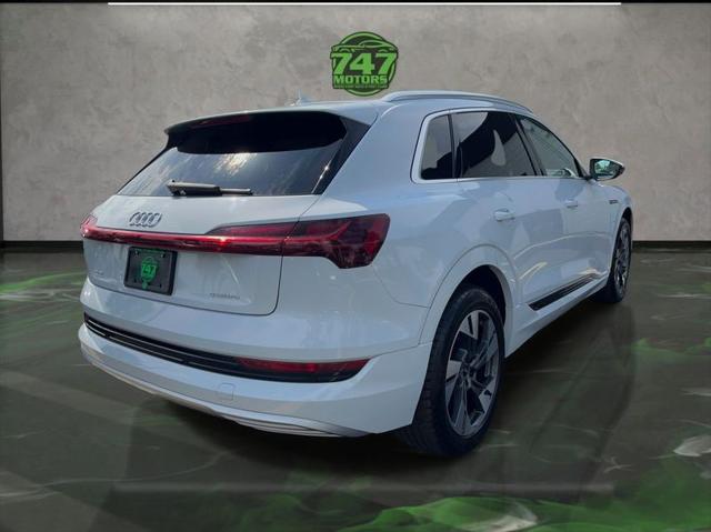 2021 Audi e-tron Premium quattro