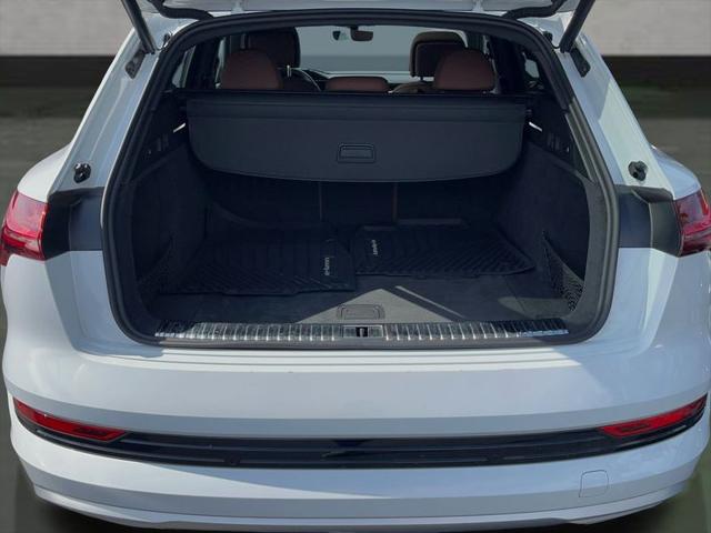 2021 Audi e-tron Premium quattro