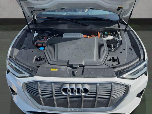2021 Audi e-tron Premium quattro
