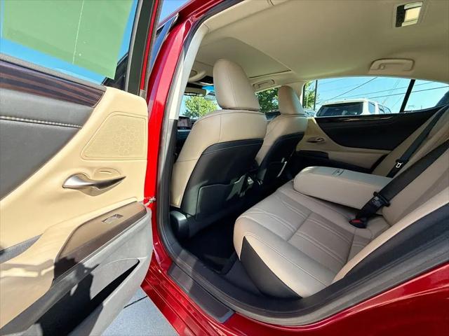 2019 Lexus ES 350 Luxury