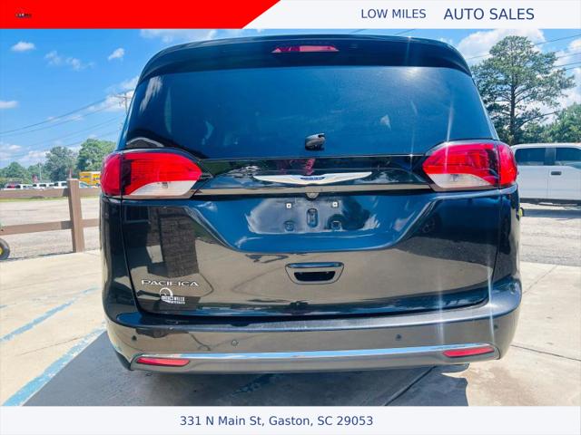 2020 Chrysler Pacifica Touring L