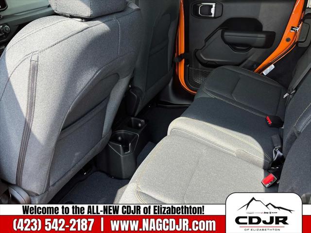2025 Jeep Wrangler 4-Door Summit 4x4