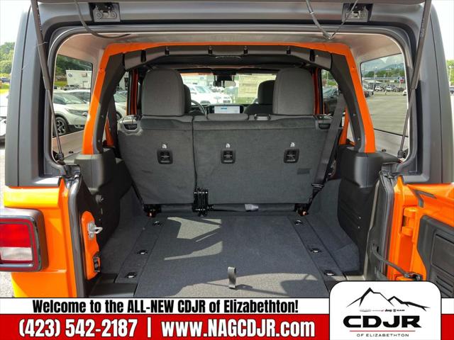 2025 Jeep Wrangler 4-Door Summit 4x4