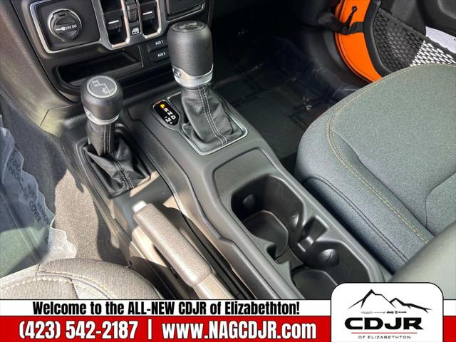 2025 Jeep Wrangler 4-Door Summit 4x4