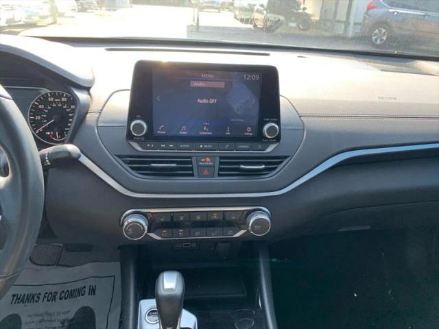 2022 Nissan Altima SV FWD