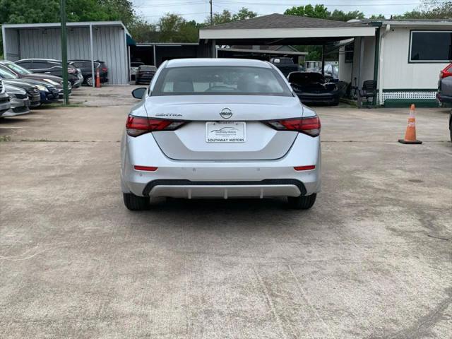 2022 Nissan Sentra S Xtronic CVT