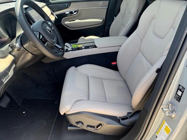 2026 Volvo XC90 Ultra, B6 AWD Gas (mild hybrid), Gasoline, Bright, 7 Seats