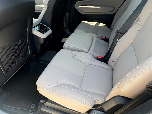 2026 Volvo XC90 Ultra, B6 AWD Gas (mild hybrid), Gasoline, Bright, 7 Seats