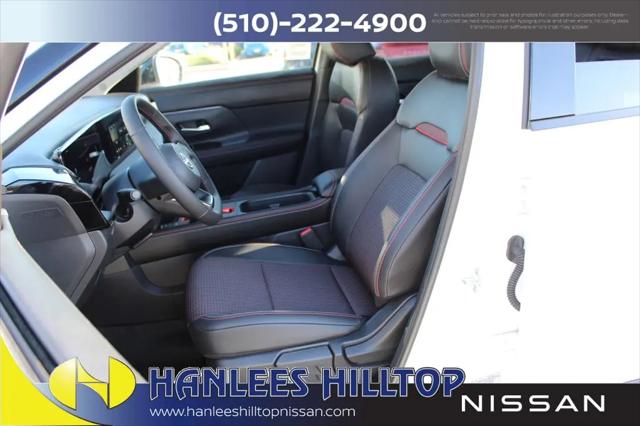 2025 Nissan Kicks SR FWD