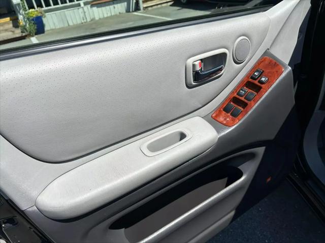 2004 Toyota Highlander V6