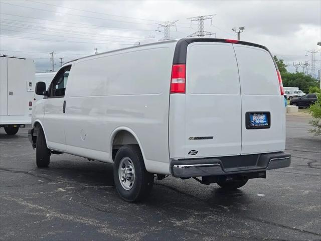 2025 Chevrolet Express Cargo Van RWD 2500 Regular Wheelbase WT