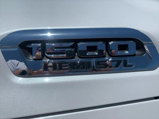 2019 Ram 1500 Laramie Crew Cab 4x4 57 Box