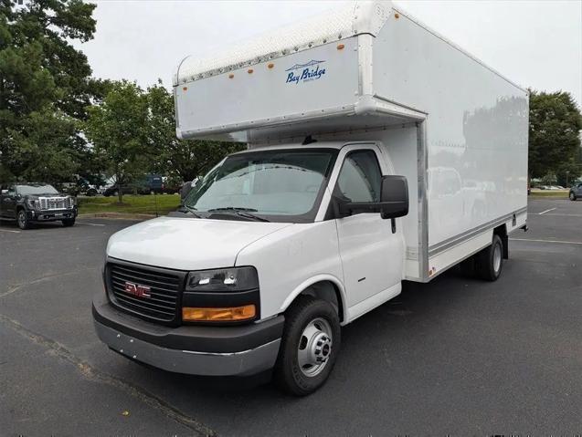 2025 GMC Savana Cutaway Work Van