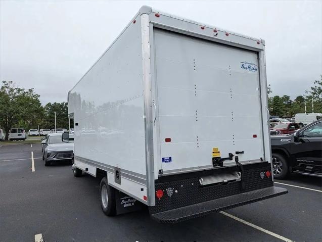 2025 GMC Savana Cutaway Work Van